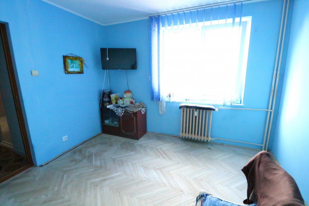 Apartament 2 camere, Trivale, cu balcon