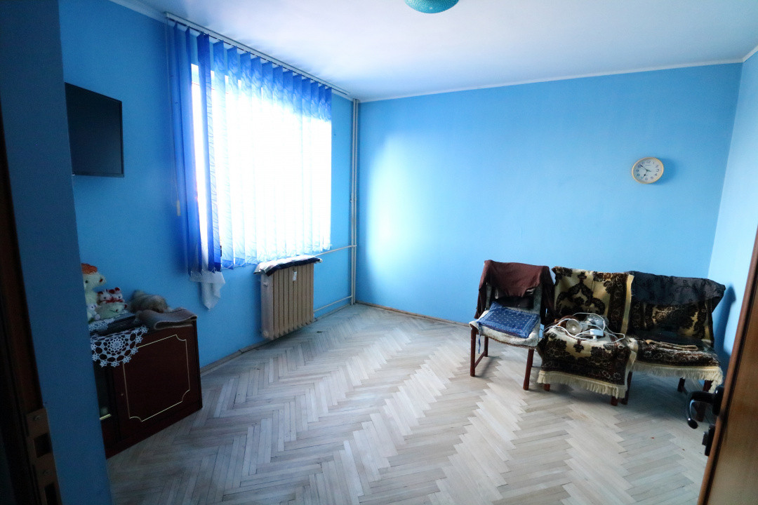 Apartament 2 camere, Trivale, cu balcon