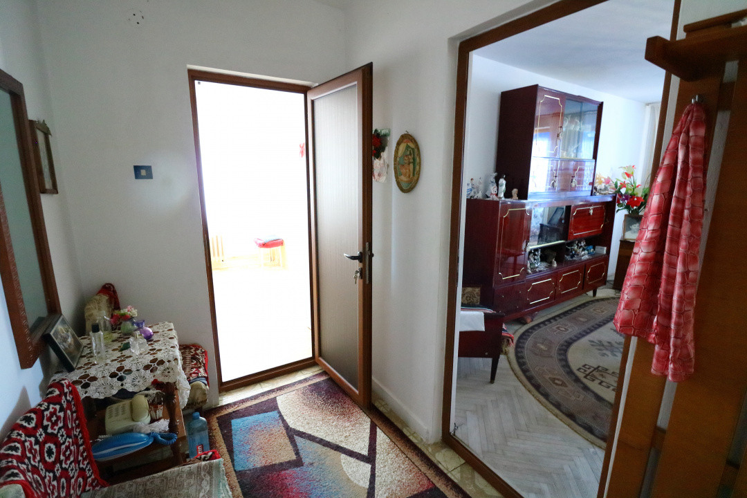 Apartament 2 camere, Trivale, cu balcon