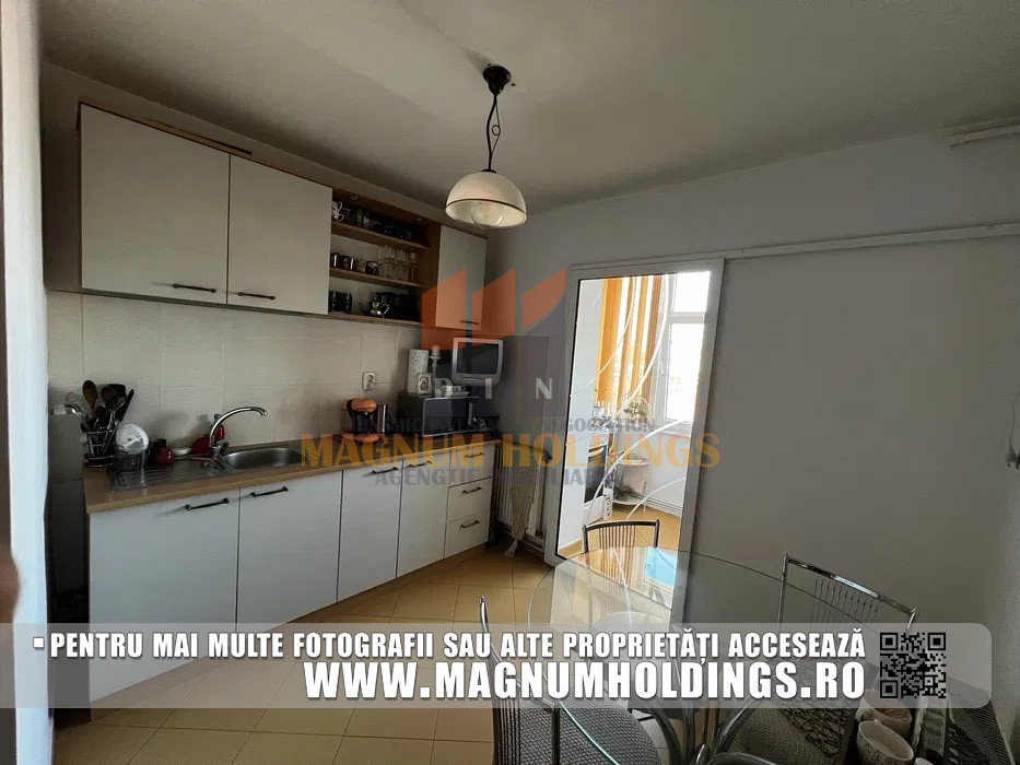 Apartament 3 camere, decomandat, Dacia-Teilor
