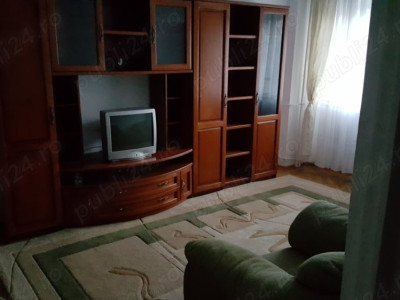 Apartament doua camere, ultracentral, etajul doi