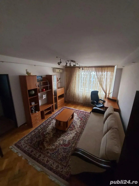 Apartament 3 camere, etajul 3, zona Kaufland Craiovei
