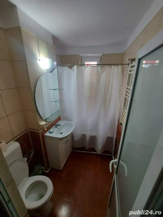 Apartament 3 camere, etajul 3, zona Kaufland Craiovei
