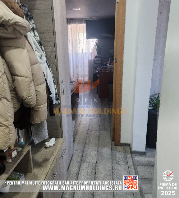 Apartament 3 camere, Trivale, cu balcon