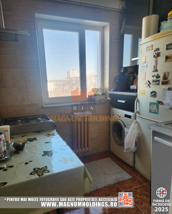 Apartament 3 camere, Trivale, cu balcon