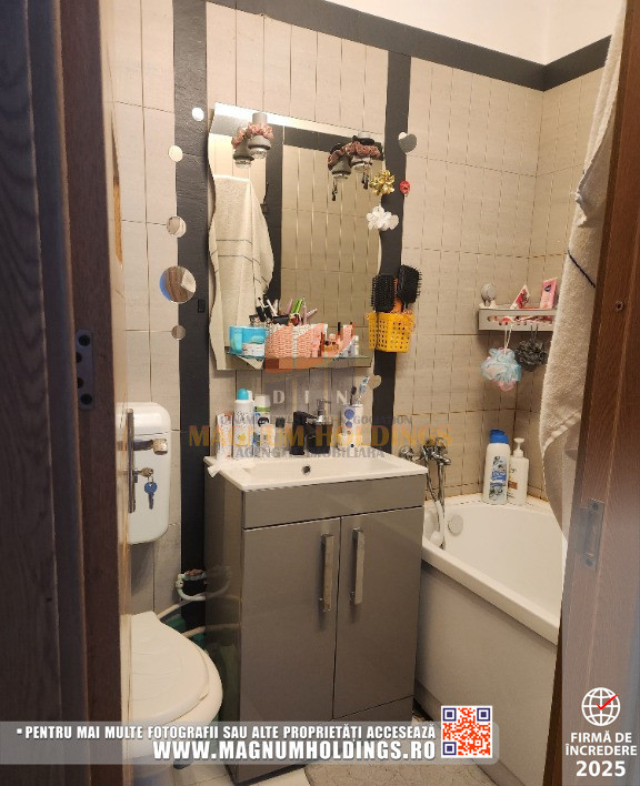 Apartament 3 camere, Trivale, cu balcon