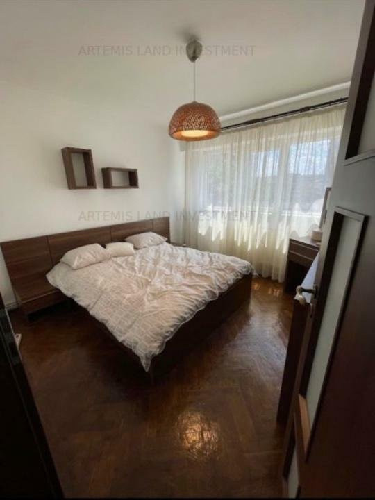 Apartament 3 camere, ultracentral, decomandat