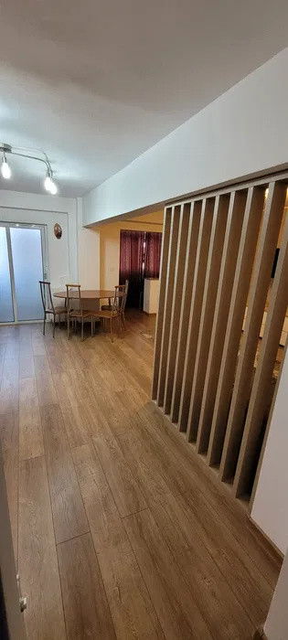 Apartament ultrafinisat, 3 camere, Exercitiu