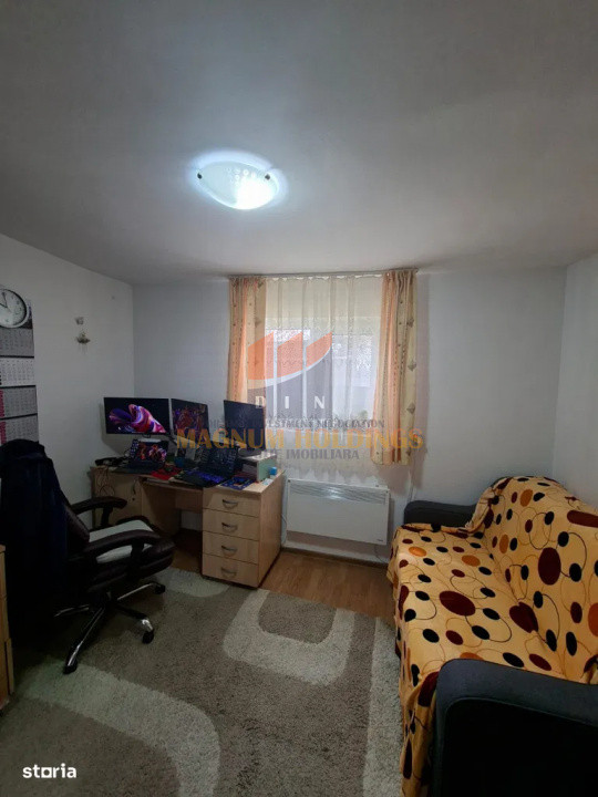 Casa doua camere plus garaj, Mosoaia, Hintesti, 6 km de Pitesti