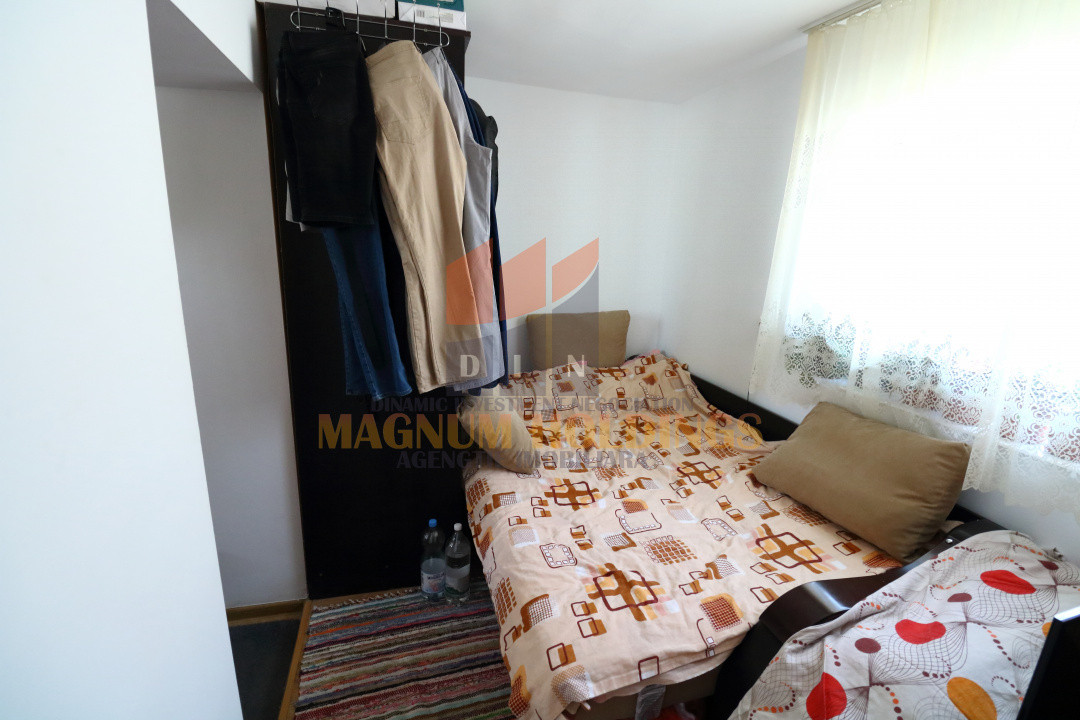 Casa doua camere plus garaj, Mosoaia, Hintesti, 6 km de Pitesti
