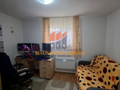 Casa doua camere plus garaj, Mosoaia, Hintesti, 6 km de Pitesti