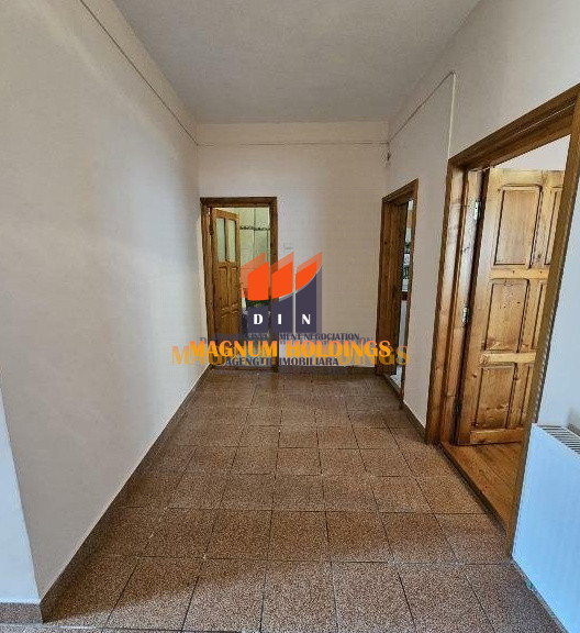 Vila 4 camere, suprafata 150mp, 400 mp teren, Pitesti, Teilor