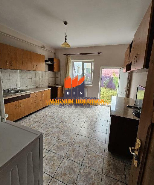 Vila 4 camere, suprafata 150mp, 400 mp teren, Pitesti, Teilor