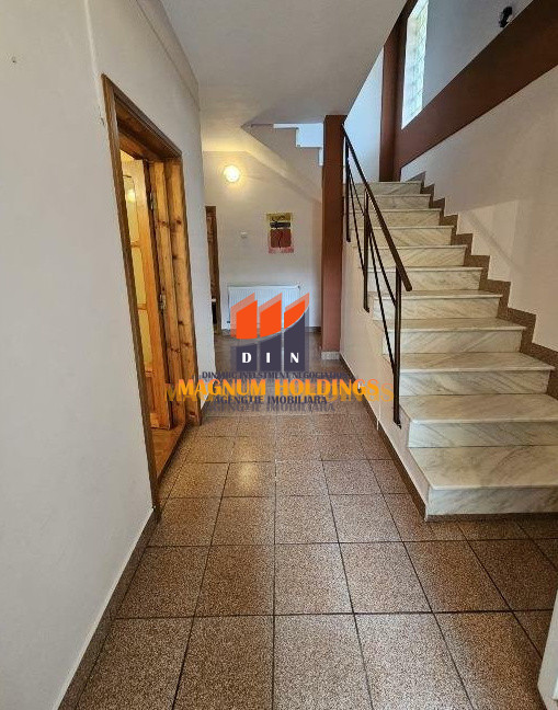 Vila 4 camere, suprafata 150mp, 400 mp teren, Pitesti, Teilor