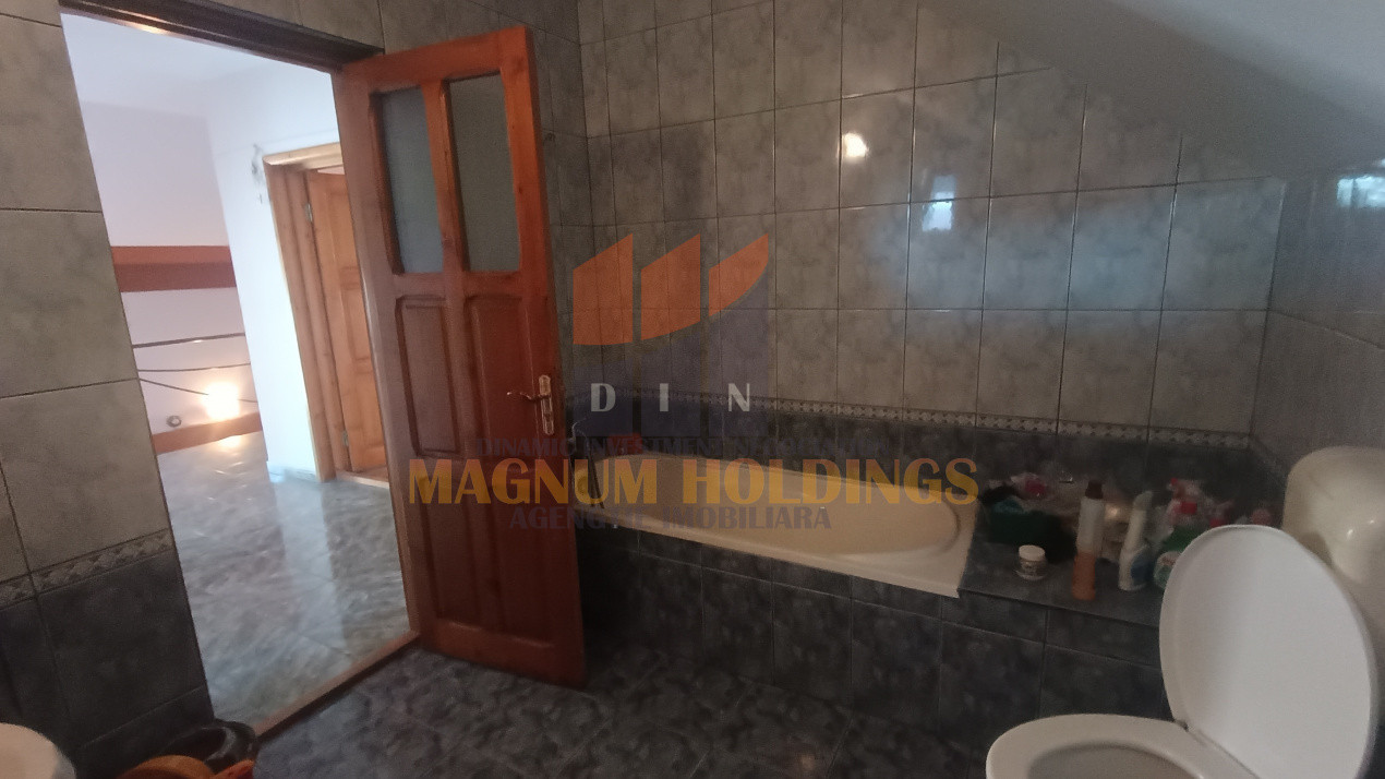 Vila 4 camere, suprafata 150mp, 400 mp teren, Pitesti, Teilor