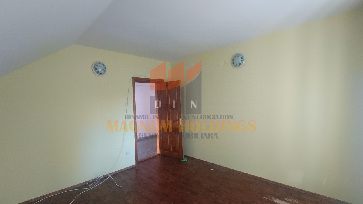 Vila 4 camere, suprafata 150mp, 400 mp teren, Pitesti, Teilor