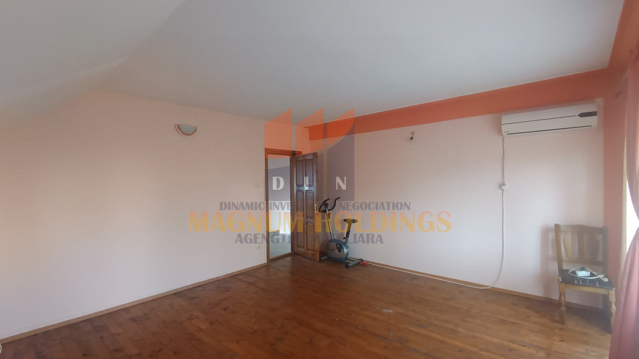 Vila 4 camere, suprafata 150mp, 400 mp teren, Pitesti, Teilor
