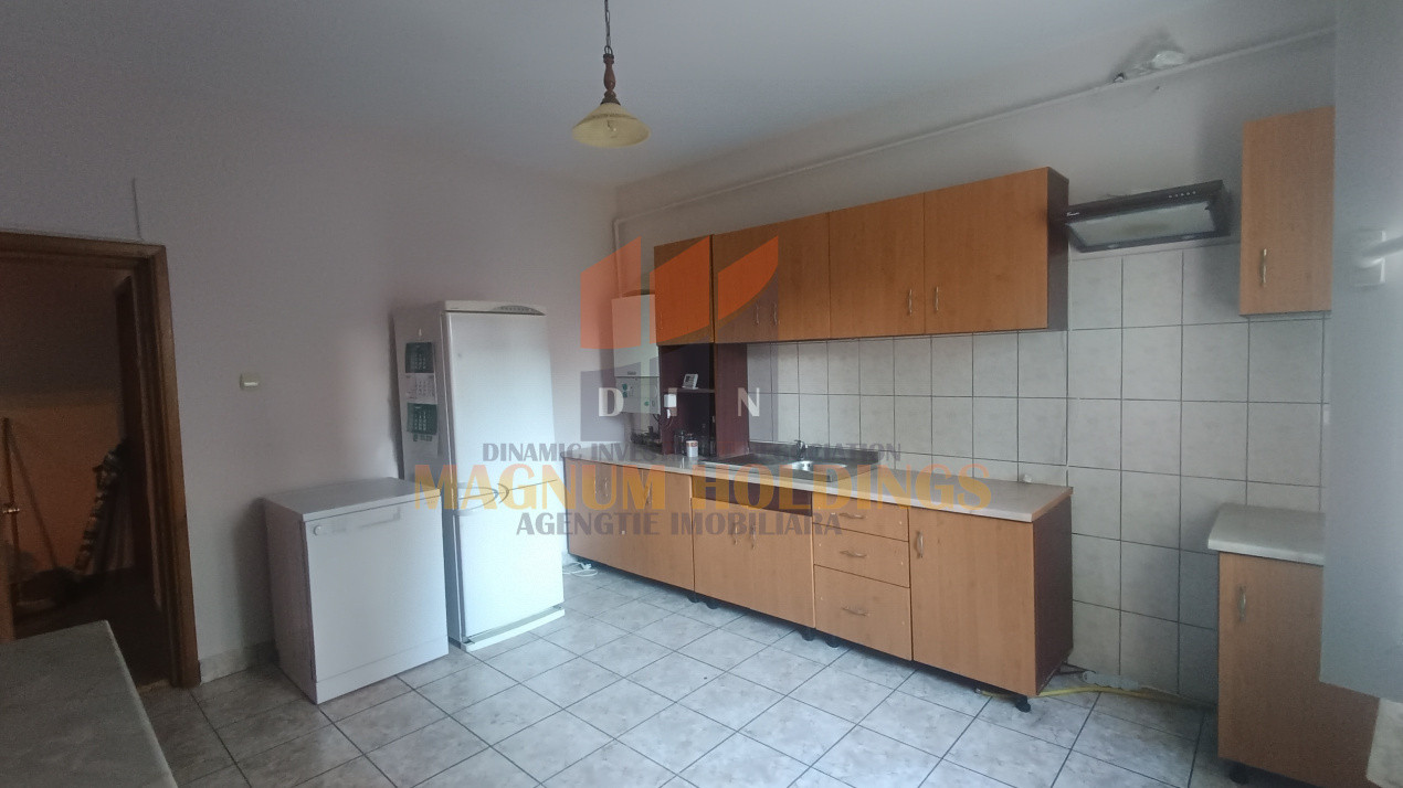Vila 4 camere, suprafata 150mp, 400 mp teren, Pitesti, Teilor