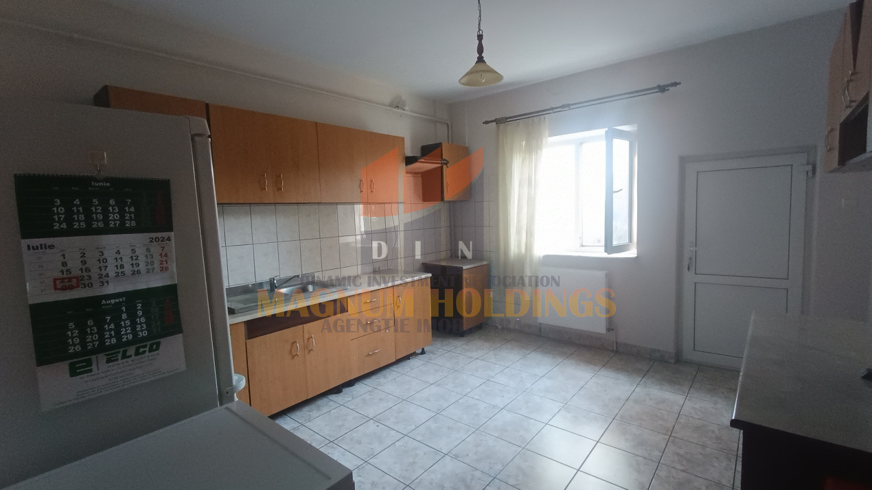 Vila 4 camere, suprafata 150mp, 400 mp teren, Pitesti, Teilor
