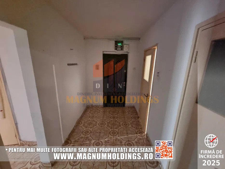 Apartament 3 camere, Trivale, cu balcon