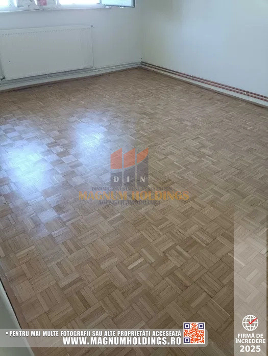 Apartament 3 camere, Trivale, cu balcon