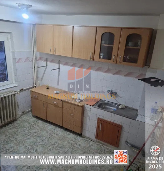 Apartament 3 camere, parter, Prundu