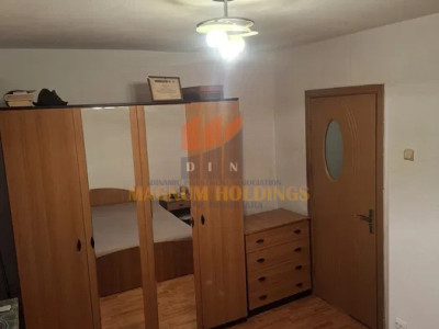 Apartament 3 camere, parter, Prundu