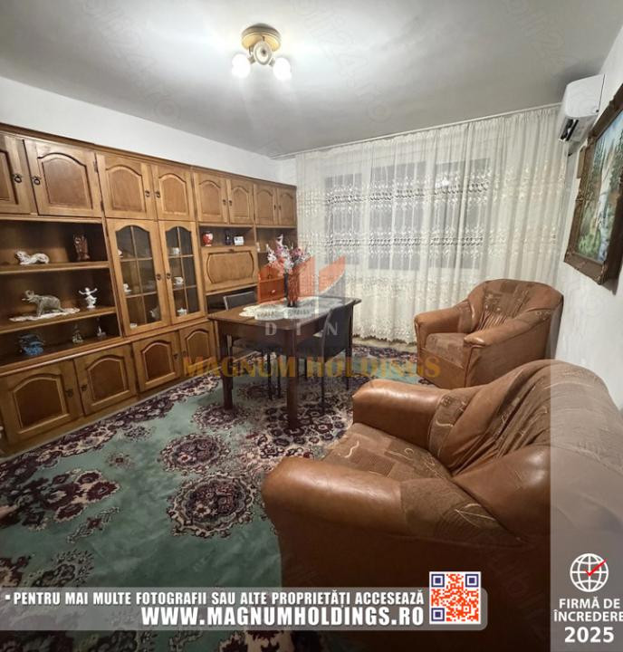 Apartament 3 camere, Trivale, etajul 3, cu balcon