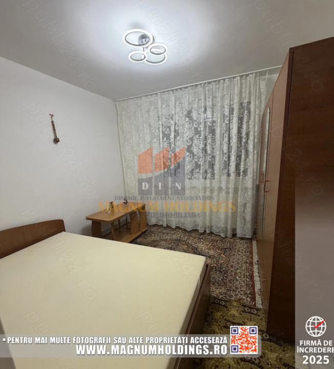 Apartament 3 camere, Trivale, etajul 3, cu balcon