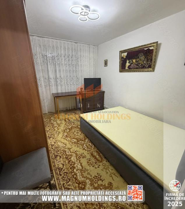 Apartament 3 camere, Trivale, etajul 3, cu balcon