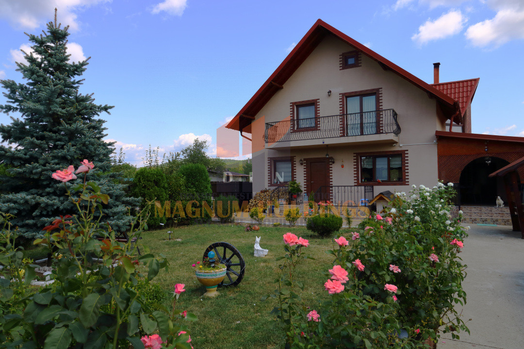 Vila 200 mp construiti si 1000 mp teren, Darmanesti, 15km de Pitesti