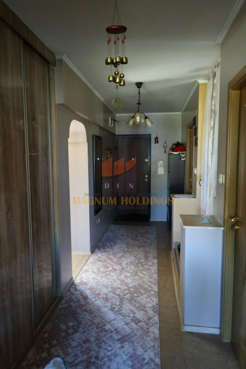 Vila 200 mp construiti si 1000 mp teren, Darmanesti, 15km de Pitesti