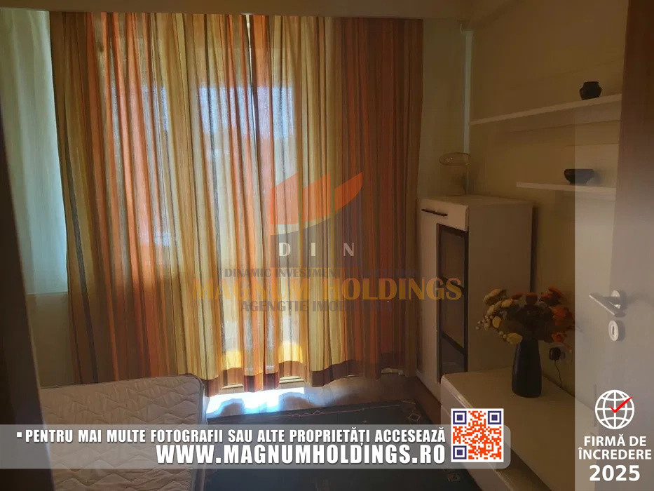 Apartament 3 camere, ultracentral, etajul 3