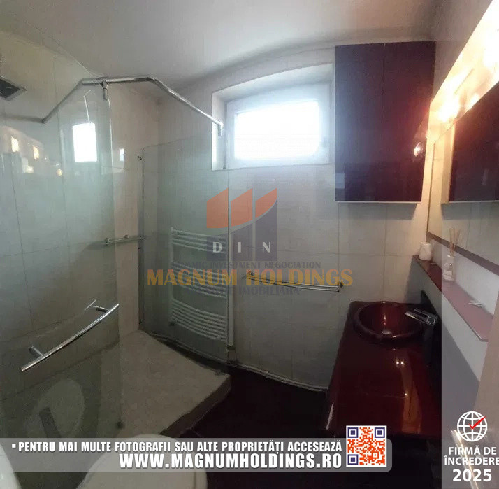 Apartament 3 camere, ultracentral, etajul 3