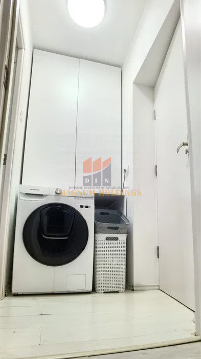Apartament doua camere, Craiovei, etaj intermediar