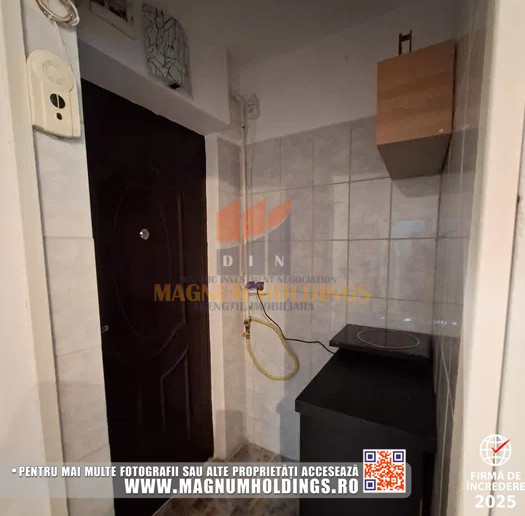 Garsoniera Razboieni, etajul 2