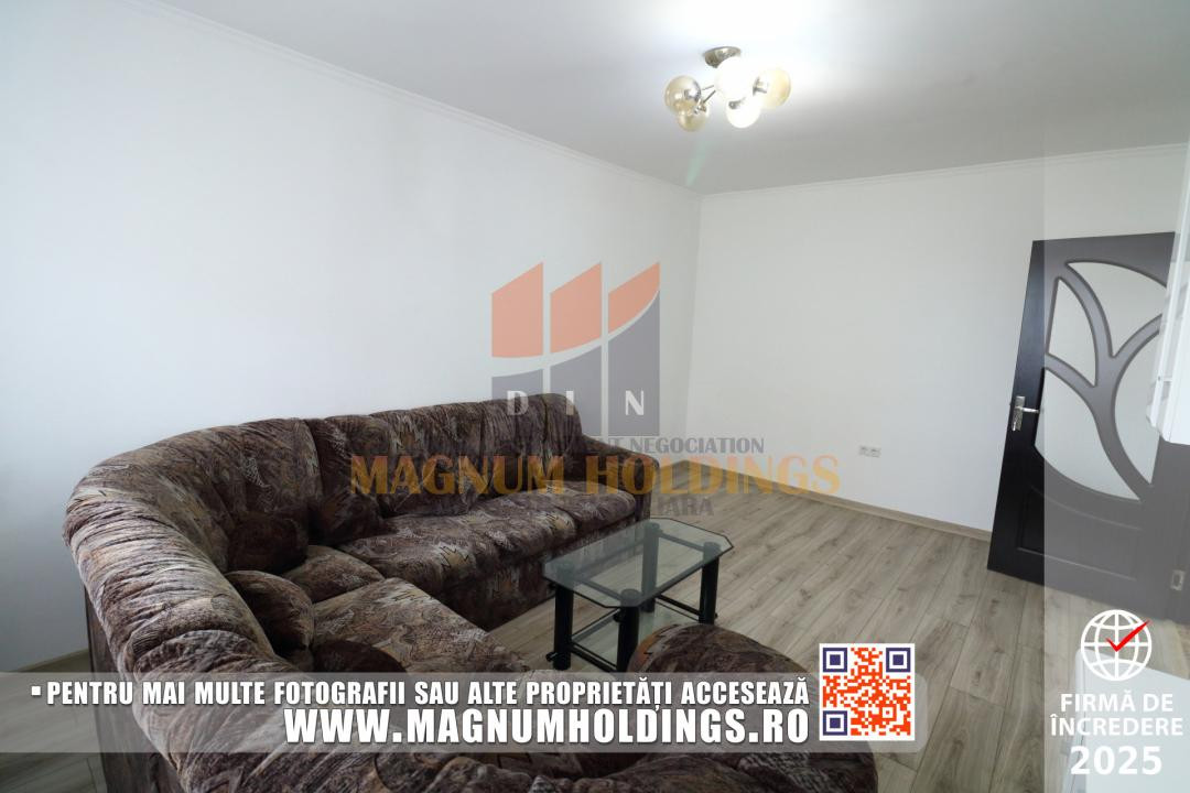 Apartament 3 camere, Nord, etajul 3, cu balcon