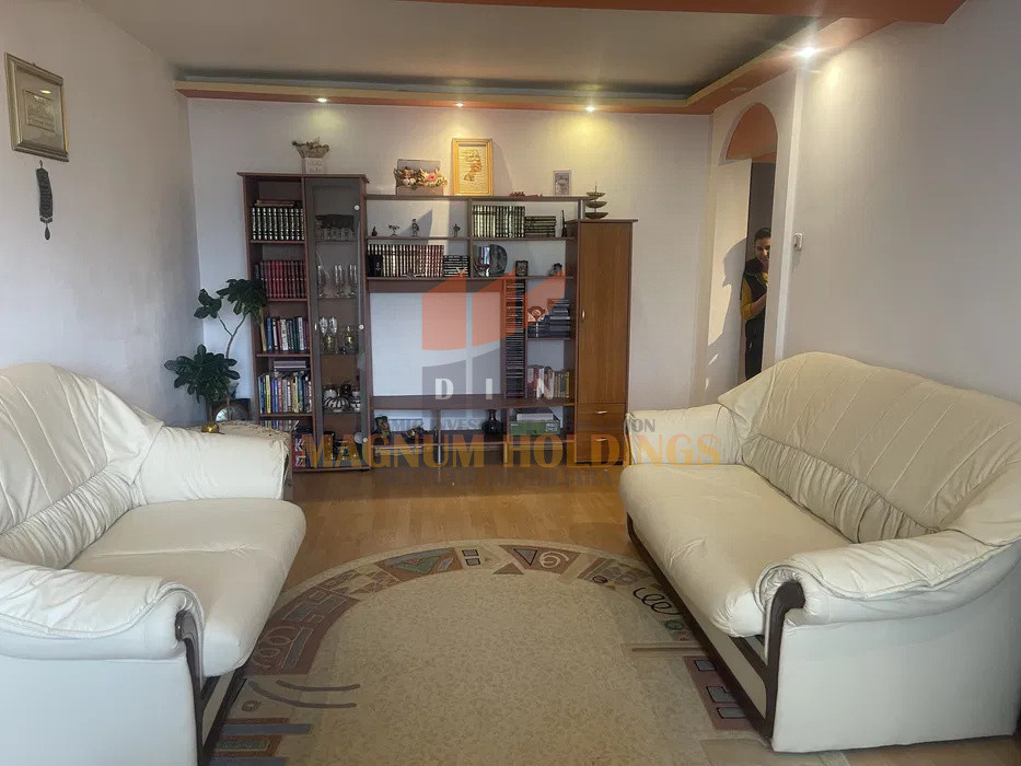 Apartament 3 camere, Popa-Sapca, etajul 2