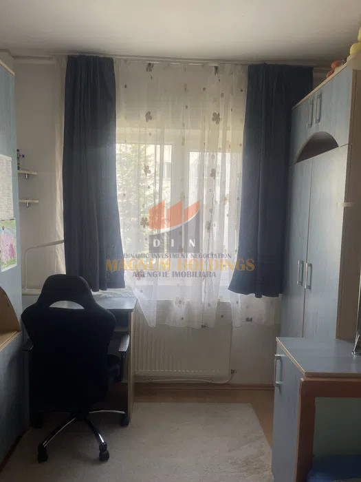 Apartament 3 camere, Popa-Sapca, etajul 2