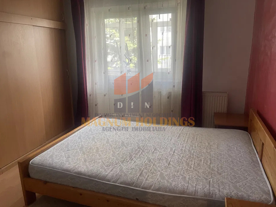 Apartament 3 camere, Popa-Sapca, etajul 2