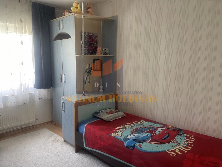 Apartament 3 camere, Popa-Sapca, etajul 2