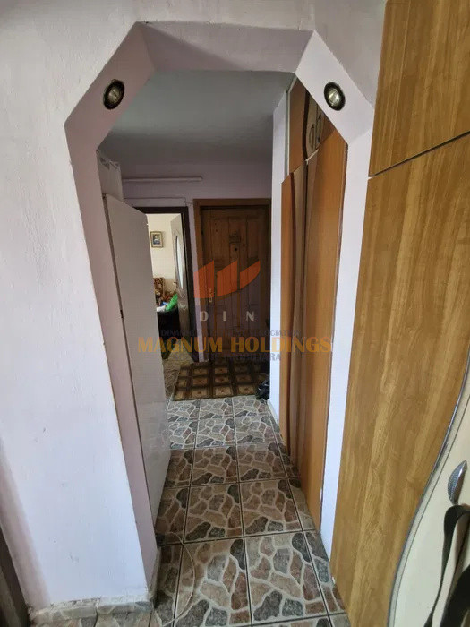 Apartament 2 camere, Trivale, centrala, izolat
