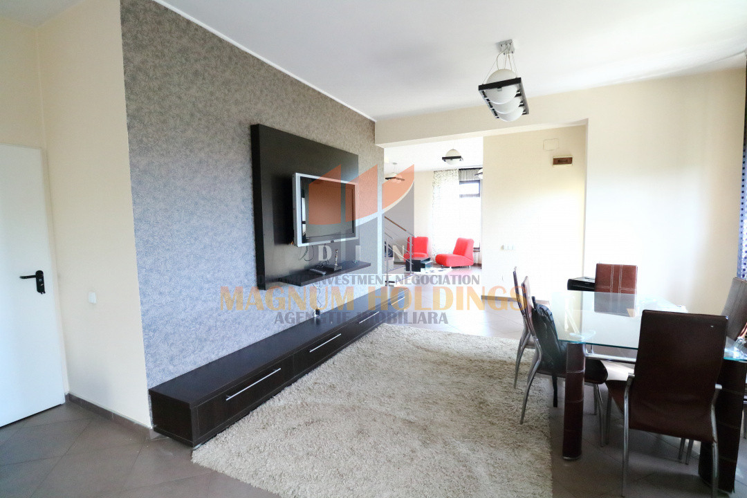 Casa Hintesti, 3 km de oras, 300 mp construiti, piscina, terasa
