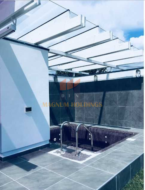 Casa Hintesti, 3 km de oras, 300 mp construiti, piscina, terasa
