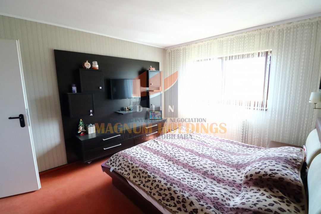 Vila Hintesti, 3 km de oras, terasa, jacuzzi exterior, gratar