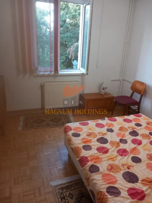 Apartament 2 camere, Livezilor, etajul 3