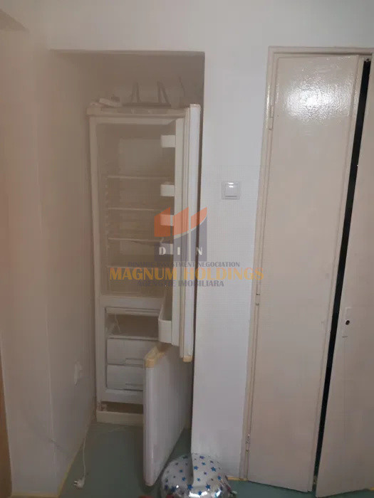Apartament 2 camere, Livezilor, etajul 3