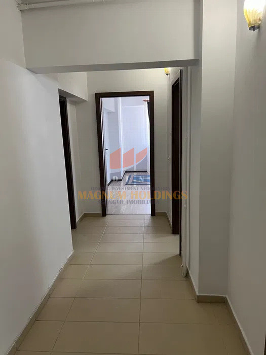 Apartament 2 camere, Fratii Golesti, 3 balcoane, etajul 2