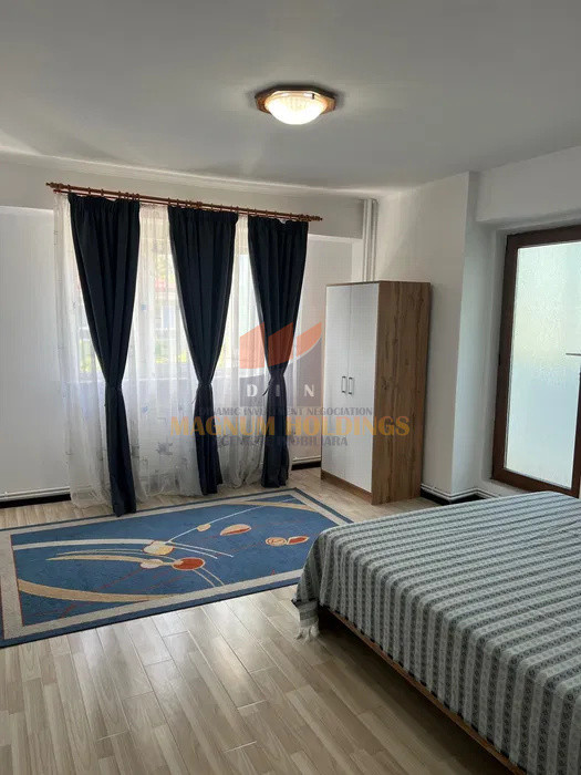 Apartament 2 camere, Fratii Golesti, 3 balcoane, etajul 2