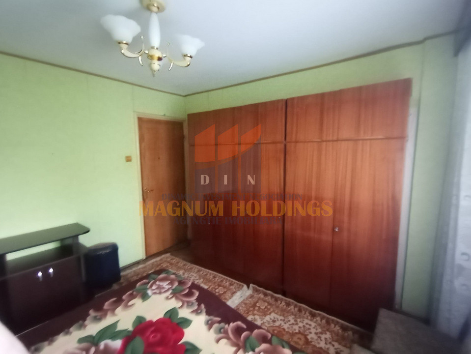 Apartament 3 camere, Nord, etajul 3
